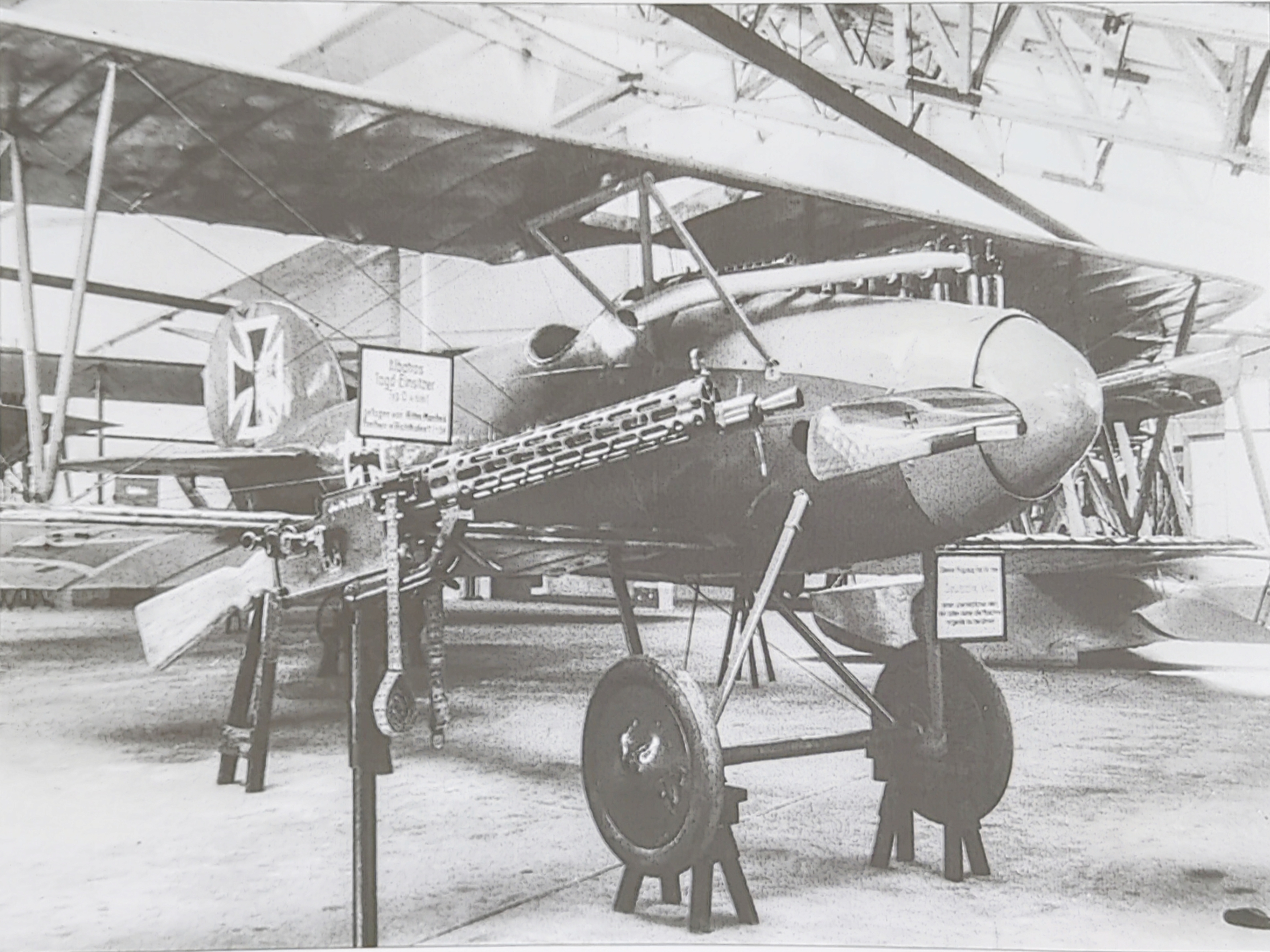 Albatros D.V
