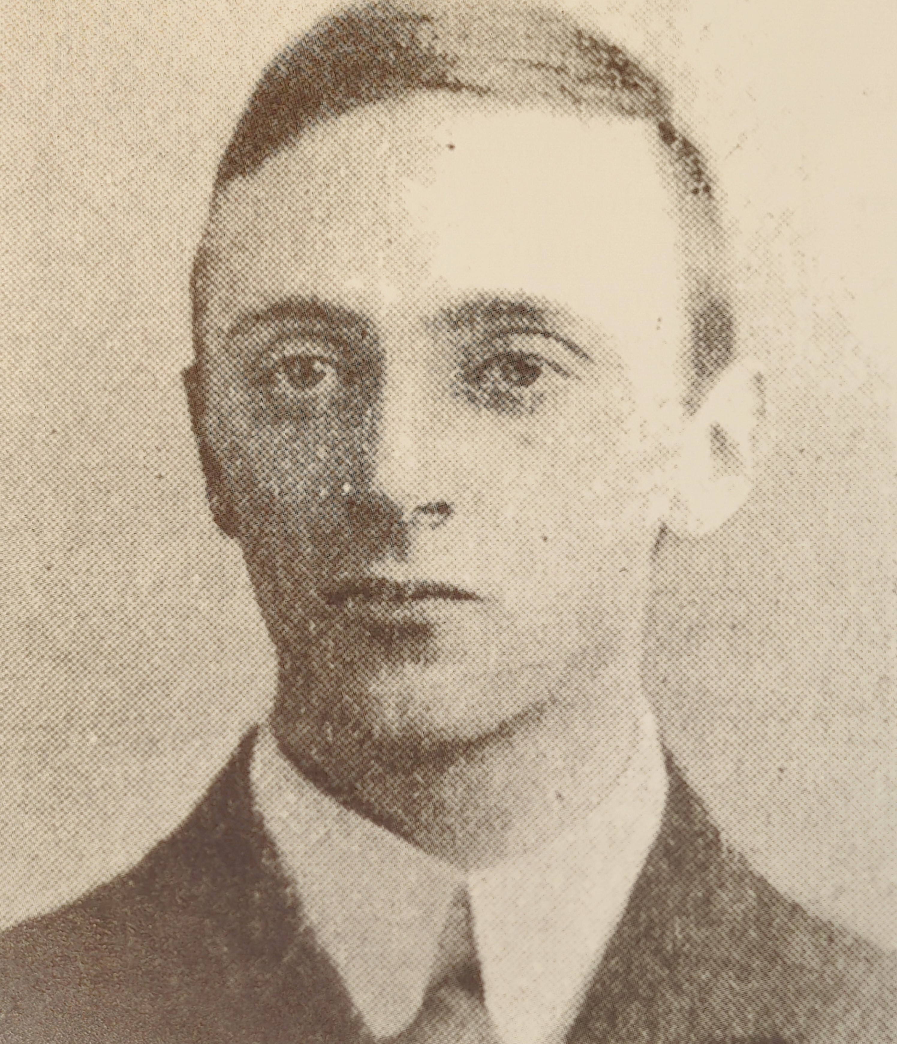 P017